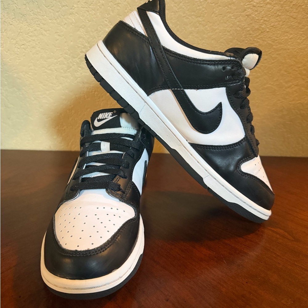 Nike Kids Black and White Sneakers